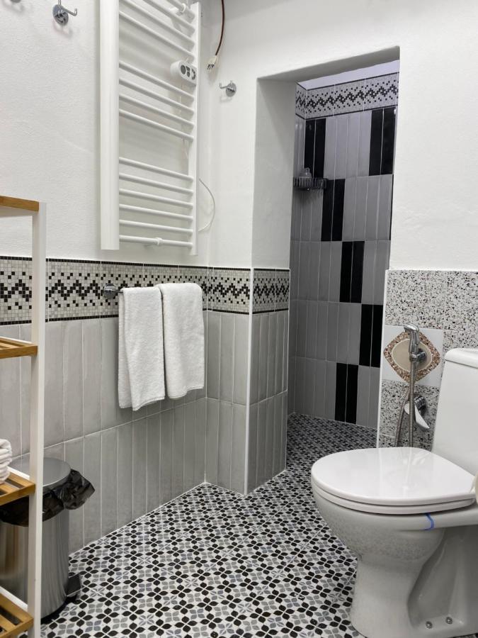 8+8 Appartamento Con Garage Livorno Exterior photo