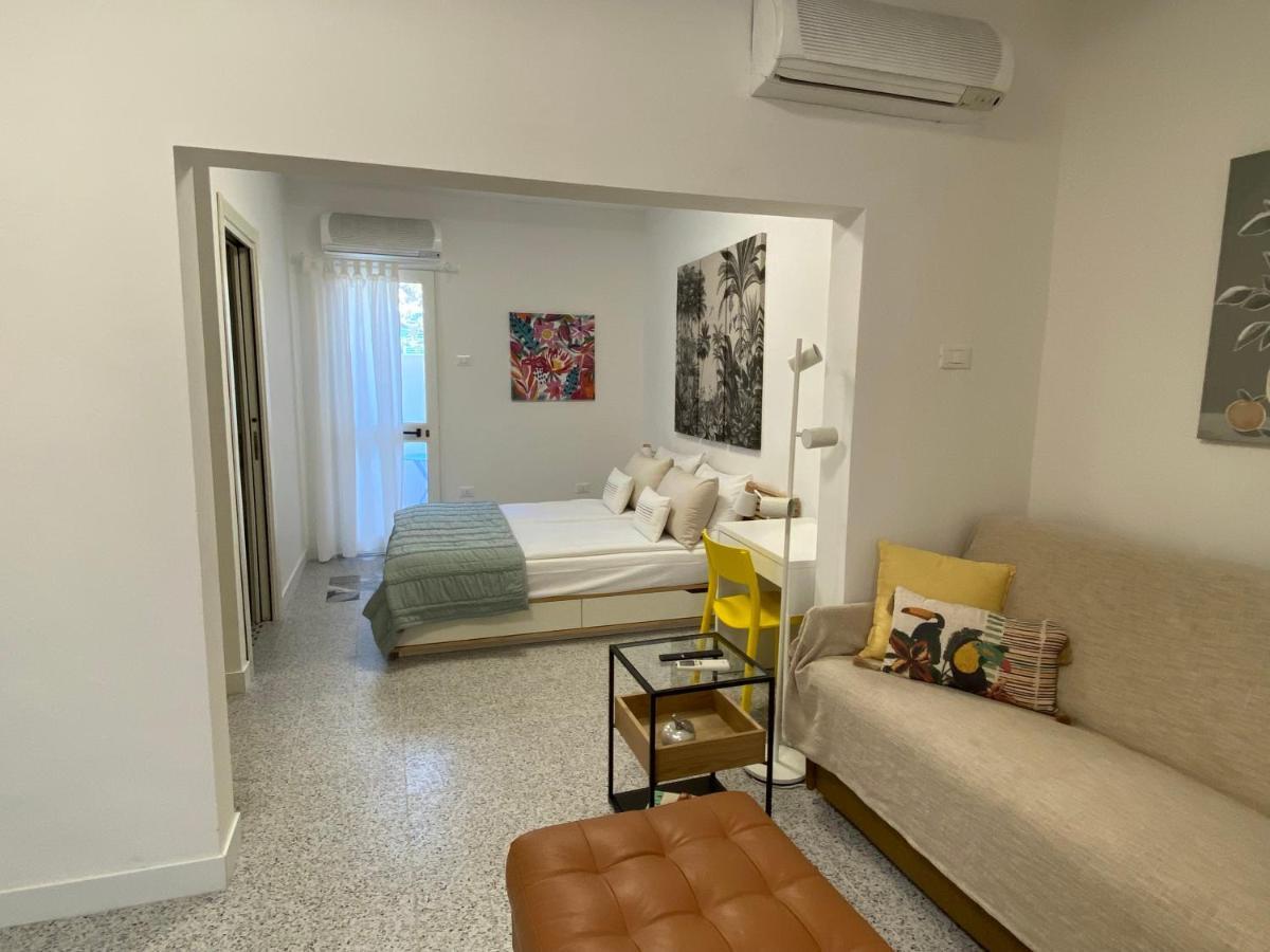 8+8 Appartamento Con Garage Livorno Exterior photo